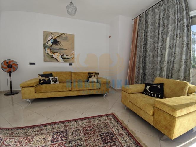 Shitet Apartamente 2+1+2 ne Golem